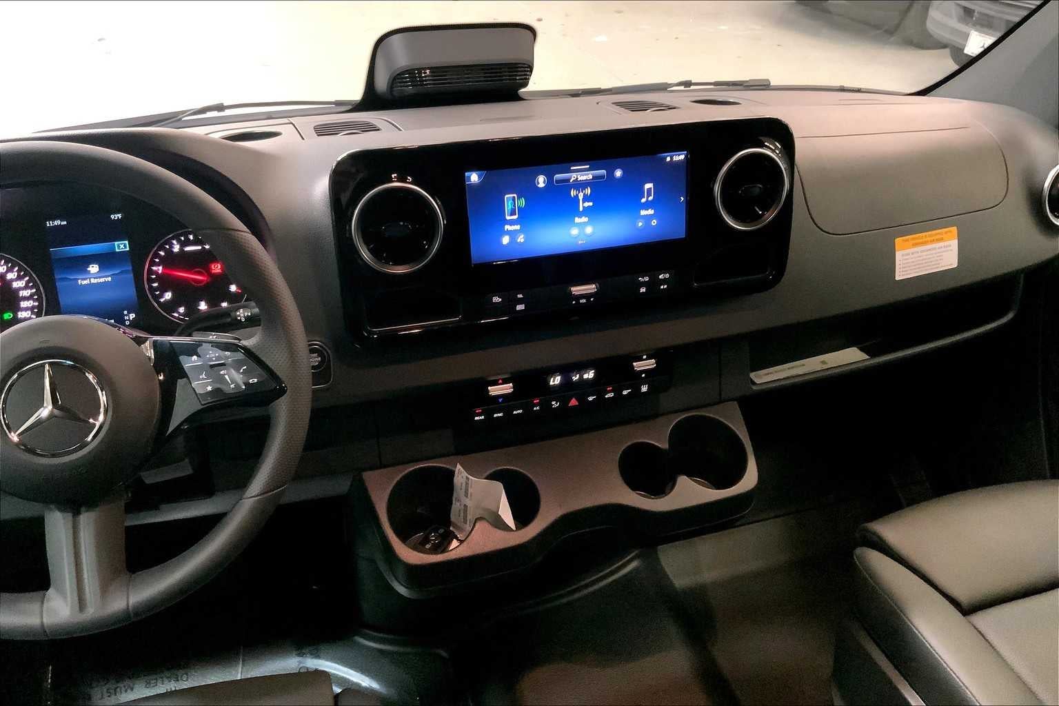 2025 Mercedes-Benz Sprinter Passenger Van 2500 Standard Roof I4 Diesel HO 144 RWD