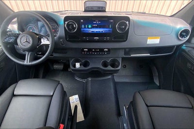 2025 Mercedes-Benz Sprinter Passenger Van 2500 Standard Roof I4 Diesel HO 144 RWD