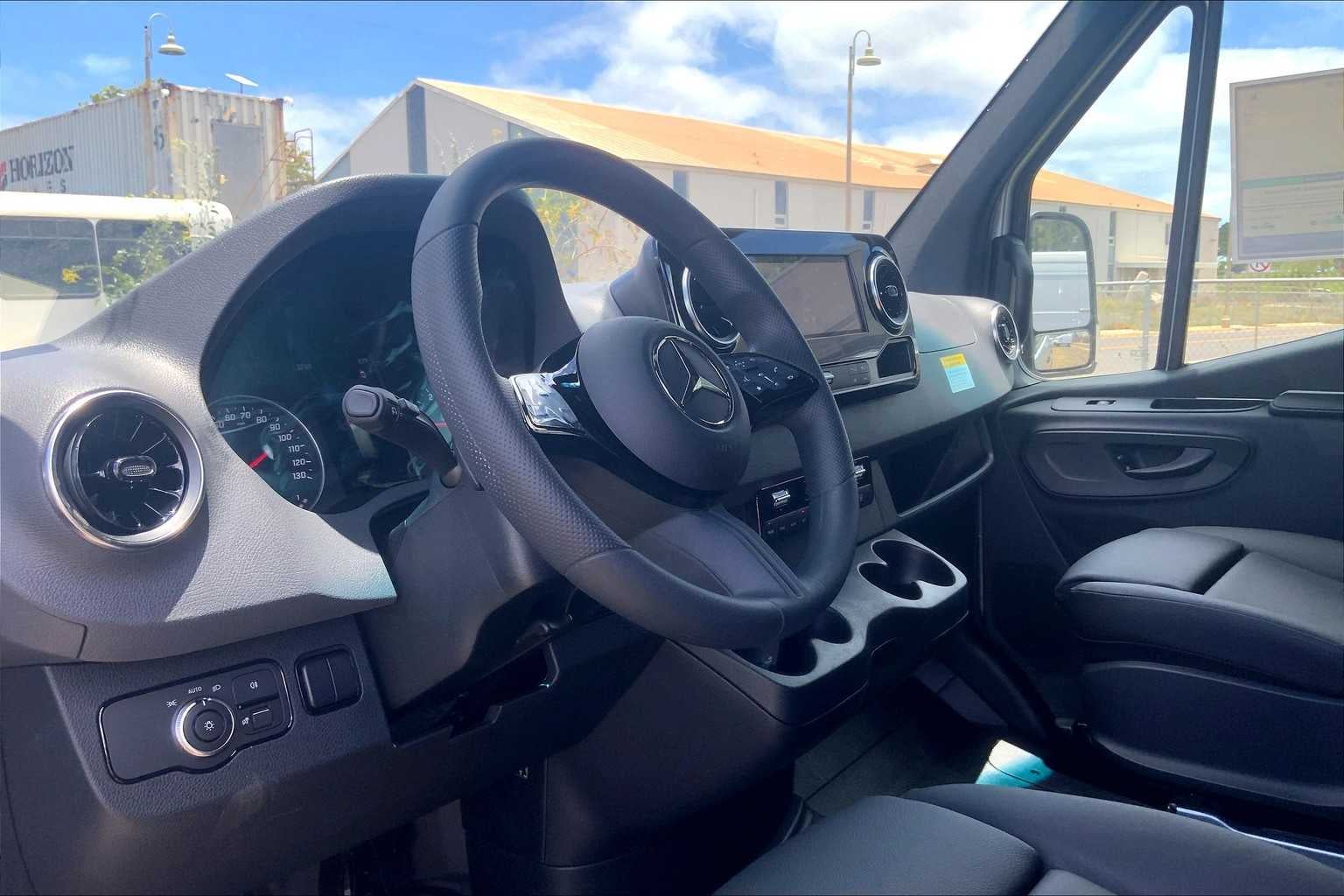 2025 Mercedes-Benz Sprinter Passenger Van 2500 Standard Roof I4 Diesel HO 144 RWD