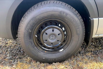 2025 Mercedes-Benz Sprinter Passenger Van 2500 Standard Roof I4 Diesel HO 144 RWD