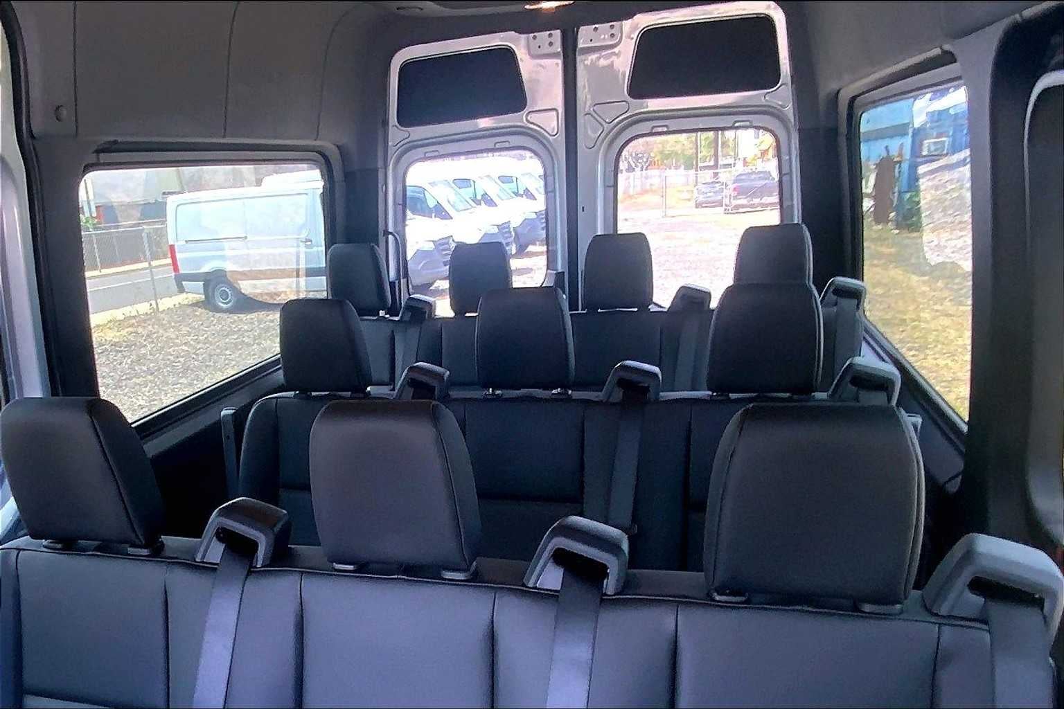 2025 Mercedes-Benz Sprinter Passenger Van 2500 Standard Roof I4 Diesel HO 144 RWD