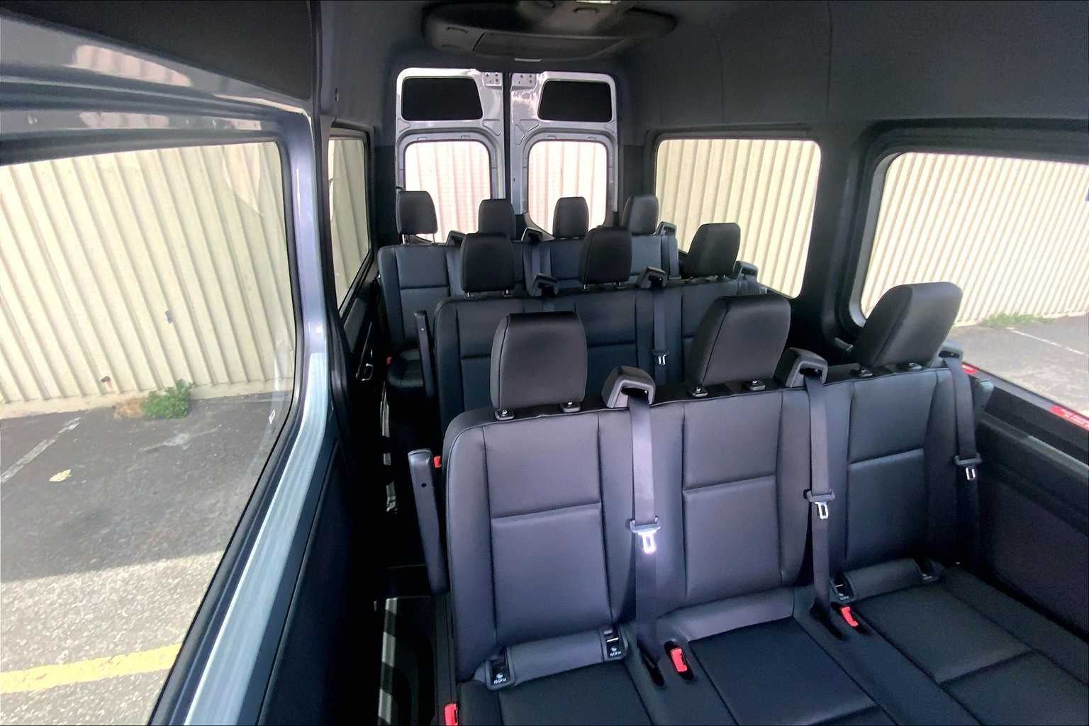 2025 Mercedes-Benz Sprinter 2500 Standard Roof I4 Diesel HO 144" RWD