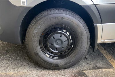 2025 Mercedes-Benz Sprinter 2500 Standard Roof I4 Diesel HO 144" RWD