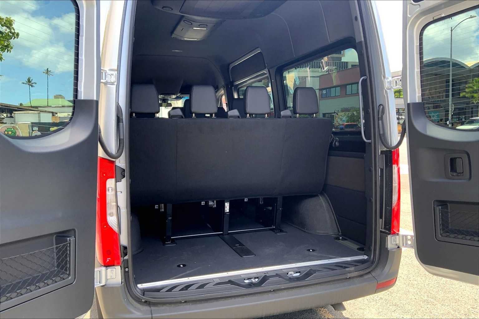 2025 Mercedes-Benz Sprinter 2500 Standard Roof I4 Diesel HO 144" RWD