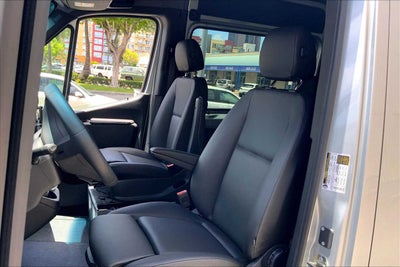 2025 Mercedes-Benz Sprinter 2500 Standard Roof I4 Diesel HO 144" RWD