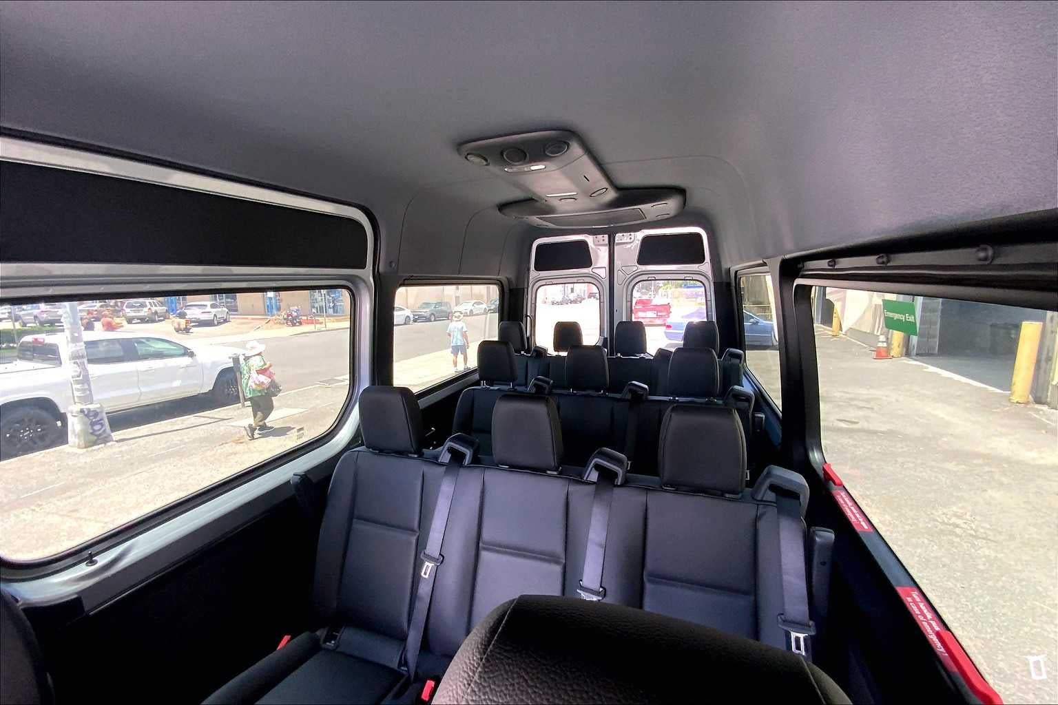 2025 Mercedes-Benz Sprinter 2500 Standard Roof I4 Diesel HO 144" RWD