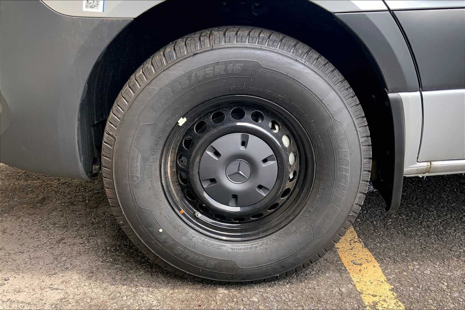 2025 Mercedes-Benz Sprinter Passenger Van 2500 High Roof I4 Diesel HO 144" RWD