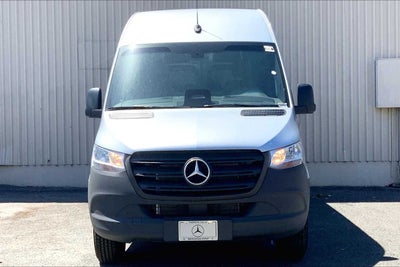 2025 Mercedes-Benz Sprinter 2500 Standard Roof I4 Diesel HO 144" RWD