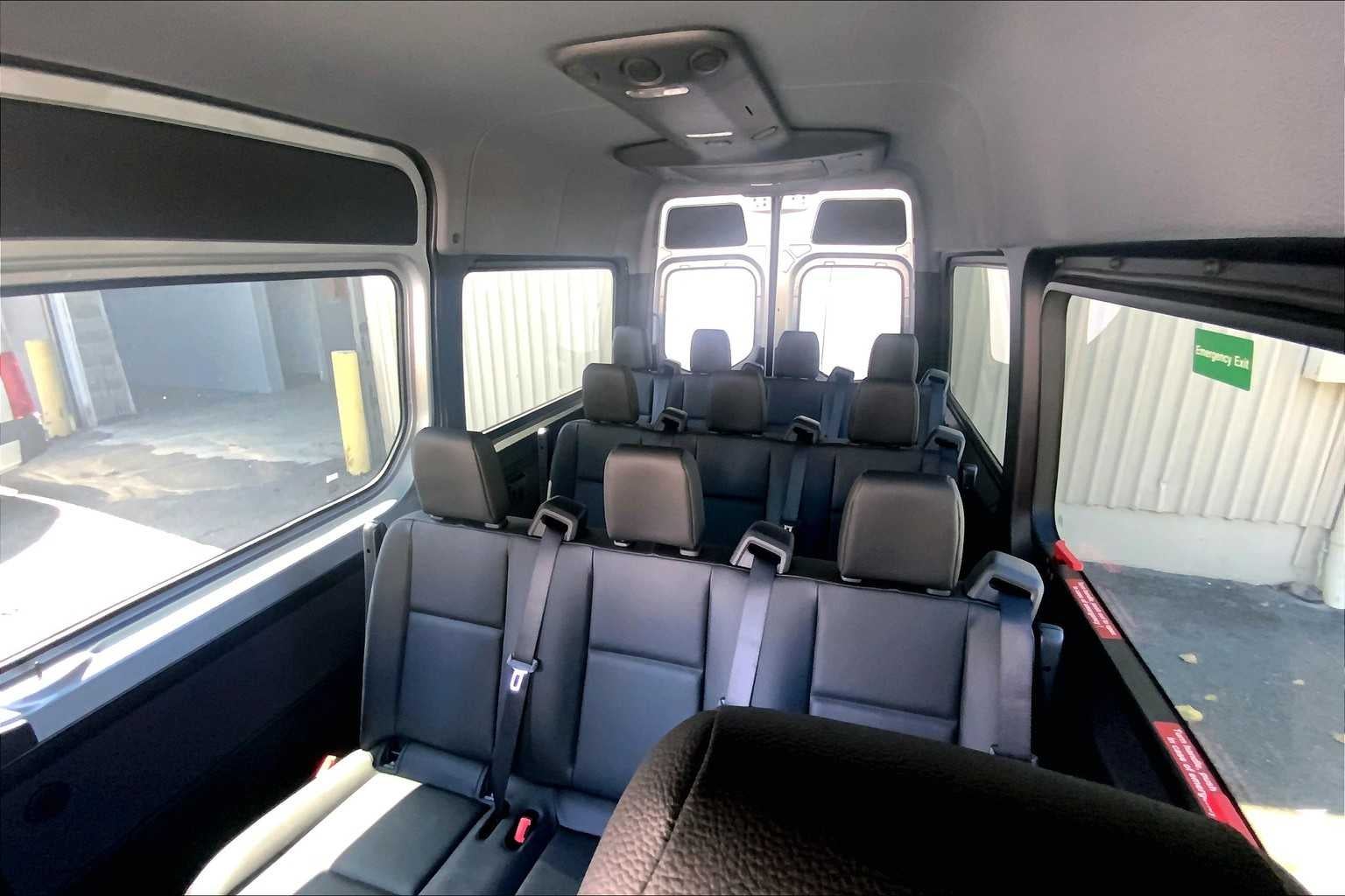 2025 Mercedes-Benz Sprinter 2500 Standard Roof I4 Diesel HO 144" RWD