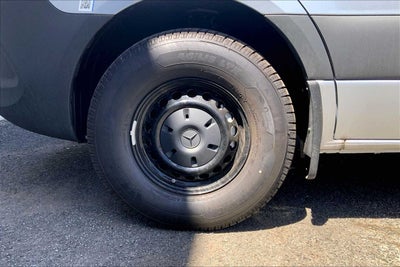 2025 Mercedes-Benz Sprinter 2500 Standard Roof I4 Diesel HO 144" RWD