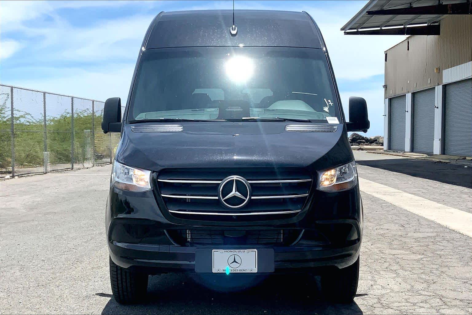 2026 Mercedes-Benz Sprinter Passenger Van 2500 High Roof I4 Diesel HO 170 RWD