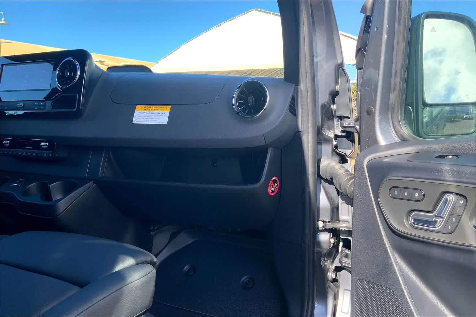 2026 Mercedes-Benz Sprinter Passenger 2500 High Roof I4 Diesel HO 170 RWD