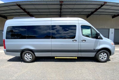 2026 Mercedes-Benz Sprinter Passenger Van 2500 High Roof I4 Diesel HO 170 RWD