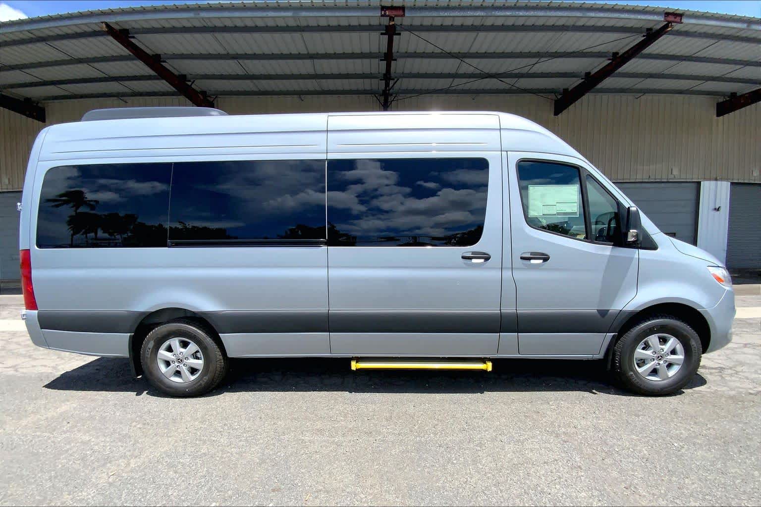 2026 Mercedes-Benz Sprinter Passenger Van 2500 High Roof I4 Diesel HO 170 RWD