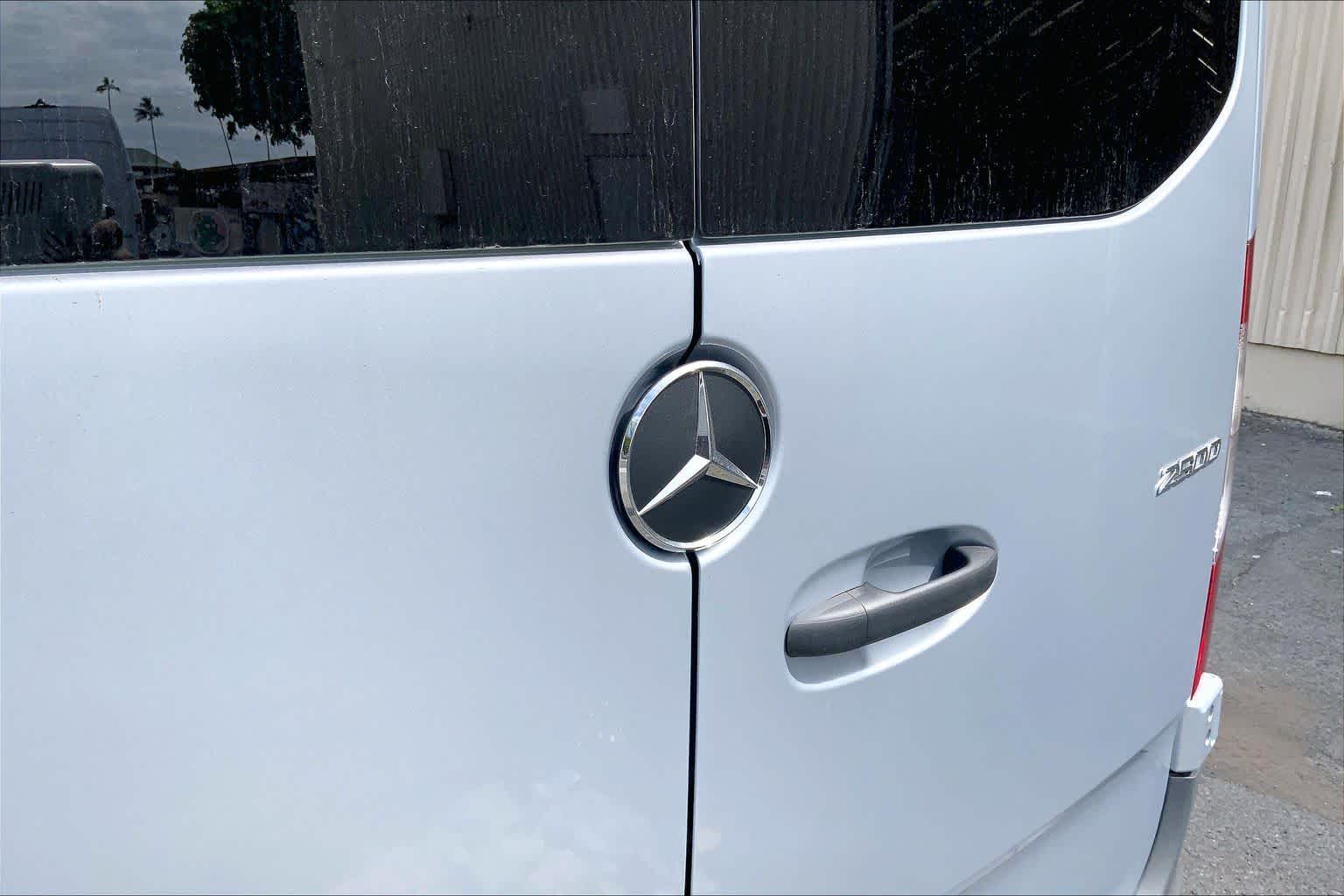 2026 Mercedes-Benz Sprinter Passenger Van 2500 High Roof I4 Diesel HO 170" RWD